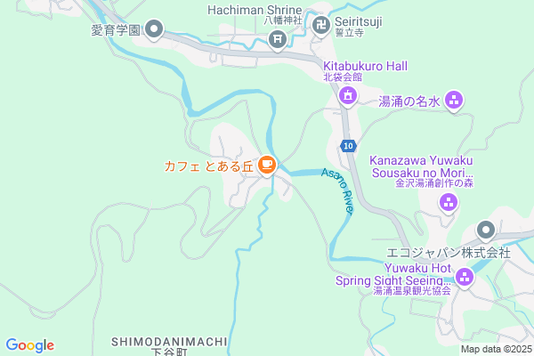 里山に浮遊する「とある丘」