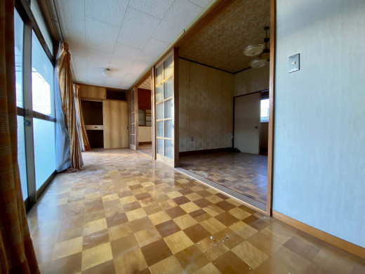 【RENT】甲州市塩山下於曽「レトロかわいい駅の近くの森のわき」70,000円/月 (8DK/102.44㎡)