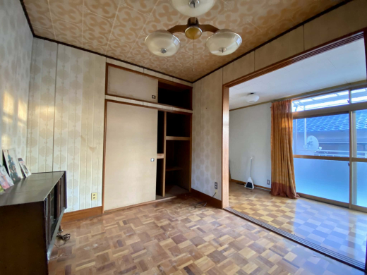 【RENT】甲州市塩山下於曽「レトロかわいい駅の近くの森のわき」70,000円/月 (8DK/102.44㎡)