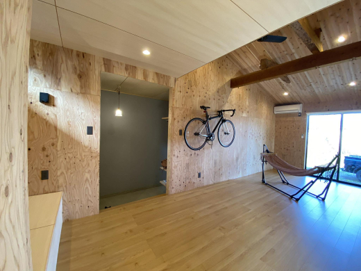 【RENT】甲府市桜井町「The simplest nagaya」１LDK/ライムグリーンとスカイブルーの部屋 各91,000円/月  47.15㎡