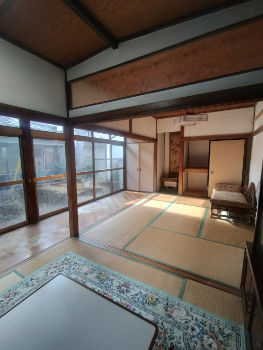 【RENT】甲州市塩山下於曽「レトロかわいい駅の近くの森のわき」70,000円/月 (8DK/102.44㎡)