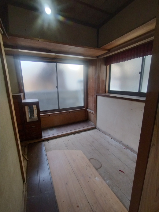 【RENT】甲州市塩山下於曽「レトロかわいい駅の近くの森のわき」70,000円/月 (8DK/102.44㎡)