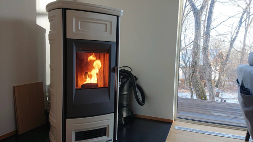 【SALE】北杜市高根町 1LDK+離れ 4600万円 築3年