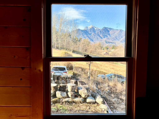 ログハウスと薪ストーブの不可分な関係(土地821㎡・建物102.5㎡・2850万円) / 山梨県北杜市武川町山高