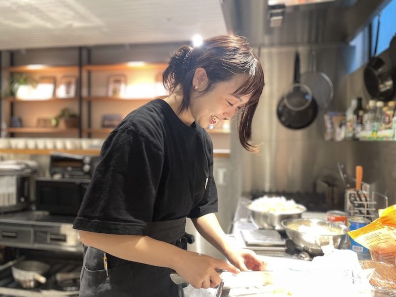 設計者ときどき食堂店主｜アートアンドクラフト西面莉沙さん