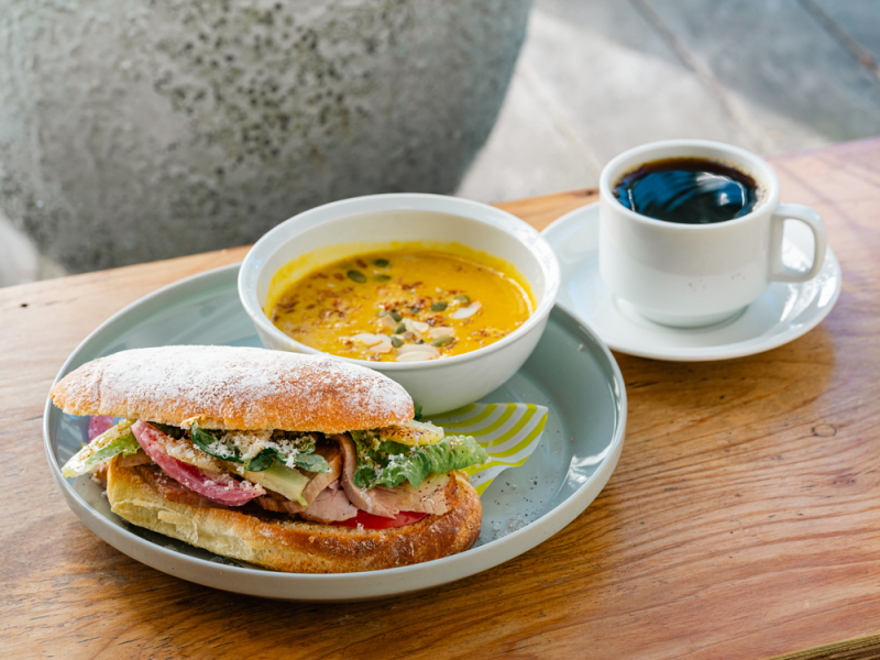 鎌倉市御成町|鎌倉の生活に寄り添う「FOODSTAND magali(フードスタンド マガリ)」