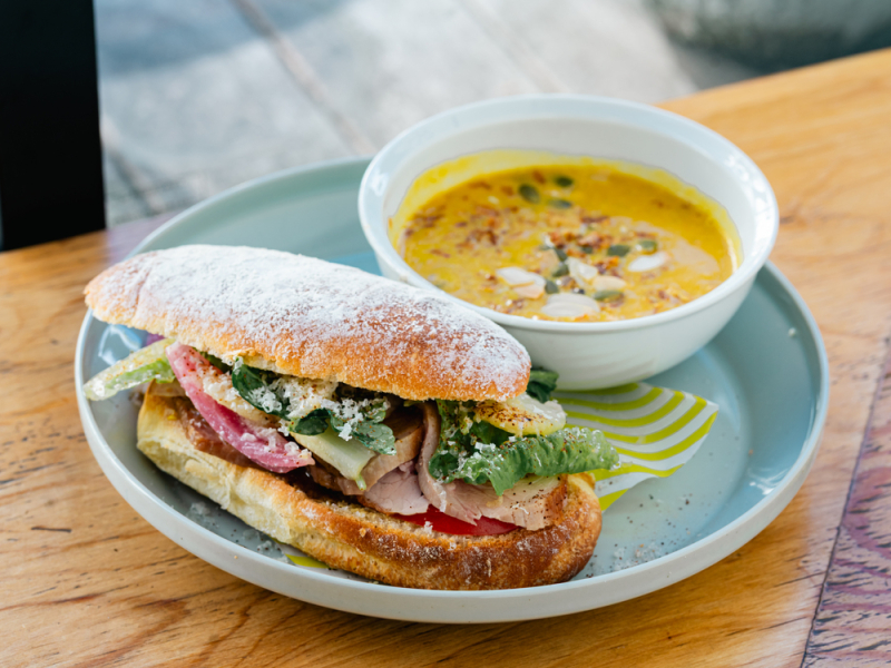 鎌倉市御成町|鎌倉の生活に寄り添う「FOODSTAND magali(フードスタンド マガリ)」