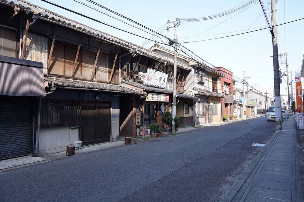 【洲本】城下町の「余白」を色どる。築城500年目を迎えるまちの新しい歩き方