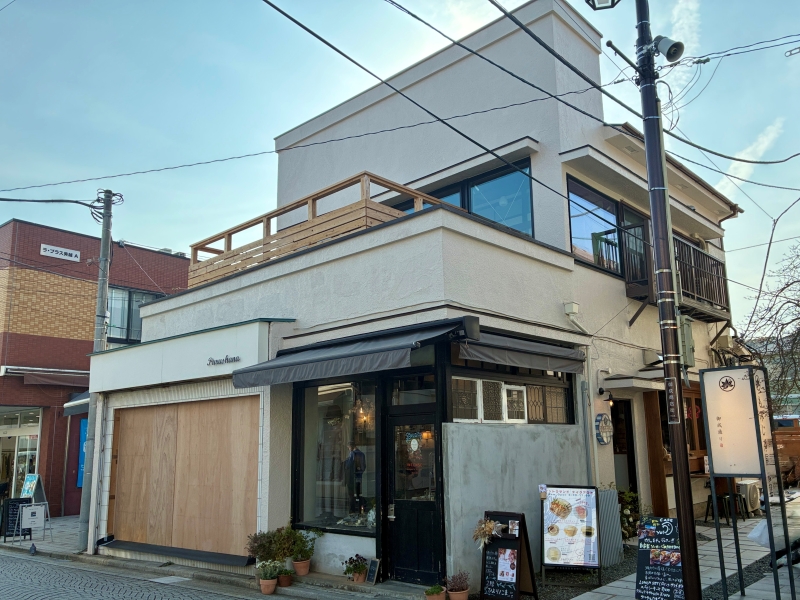 鎌倉市御成町｜小商いの集まりが生み出す新しい価値、「とすいハウス」をめぐる