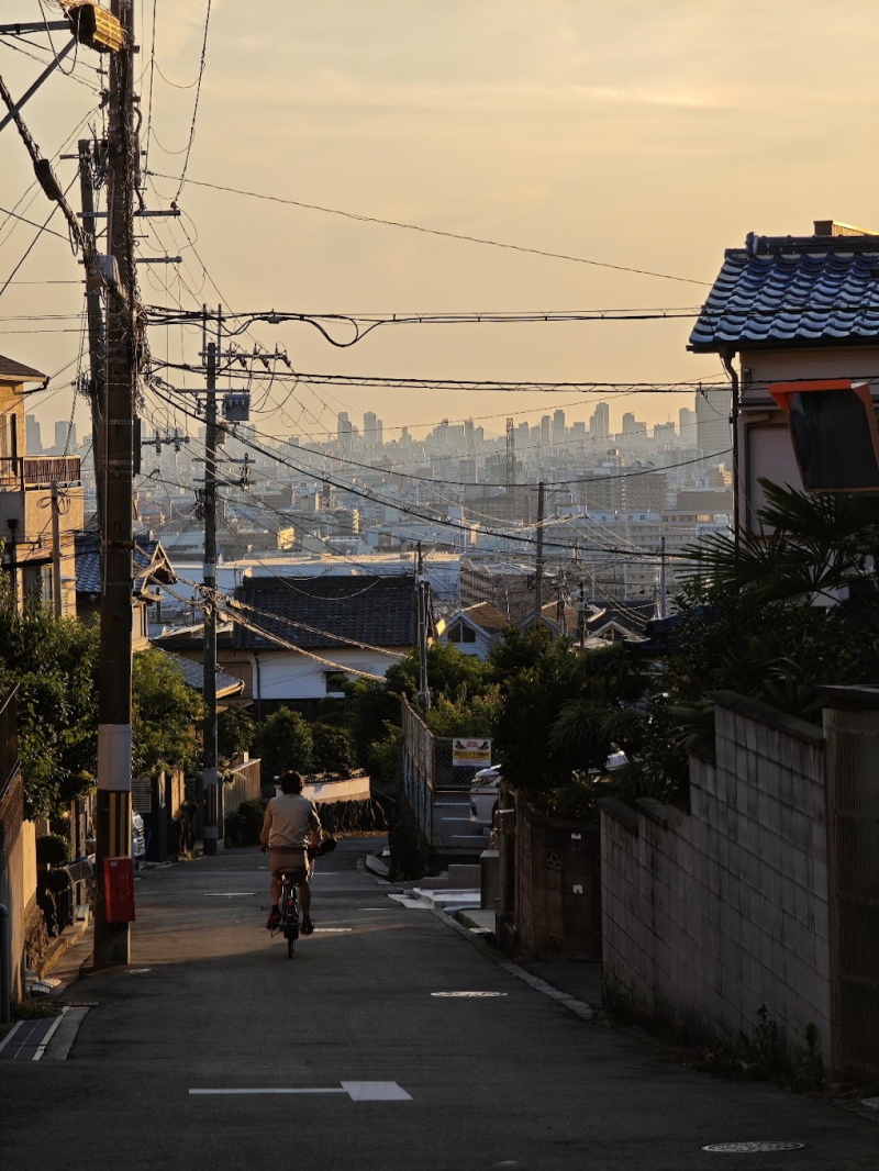 眺望がつないだ東大阪移住|大阪平野を望むフロリアンさんの暮らし