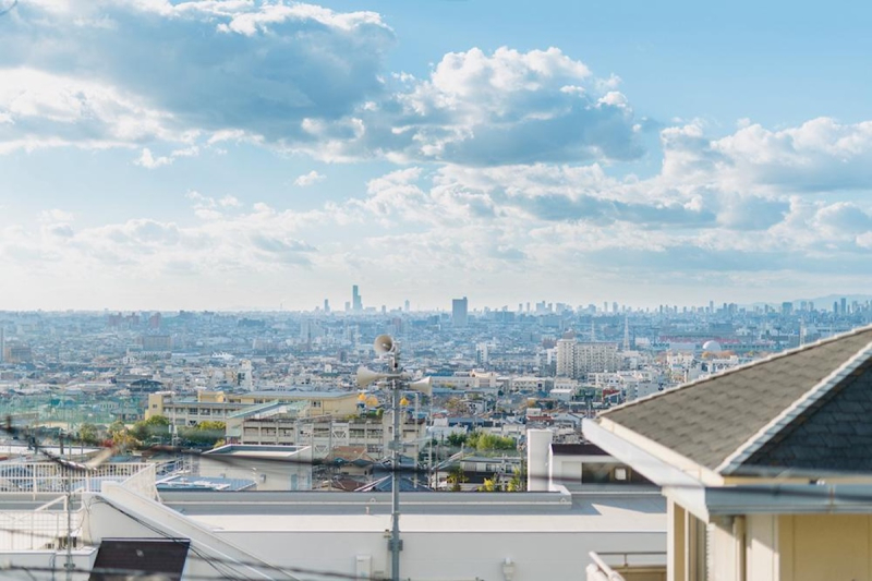 眺望がつないだ東大阪移住|大阪平野を望むフロリアンさんの暮らし