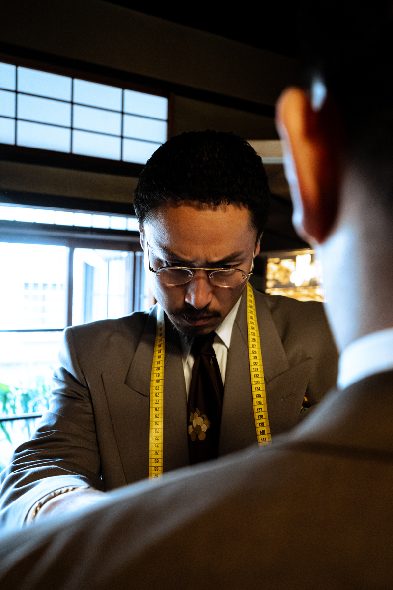 『ただ、漢臭く』築90年の古民家で背広を仕立てる/背広屋 暁