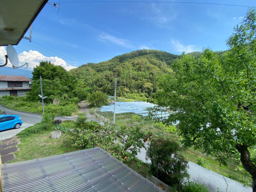 【SALE】「数々の果樹と花に囲まれた”今すぐ住める”コンパクト一軒家」 2SLDK（建物71.21m²/土地669.63m²）/山梨市牧丘町西保中 1,050万円